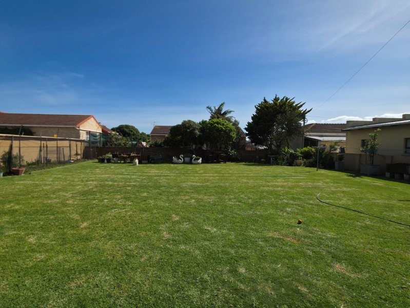 3 Bedroom Property for Sale in Wavecrest Eastern Cape